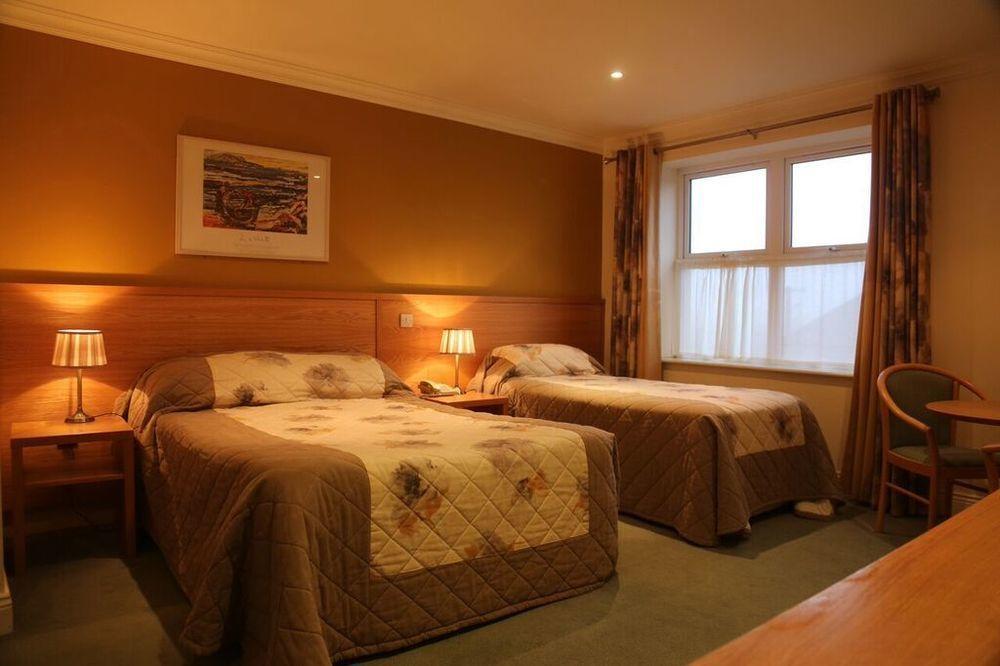 Hotel Ceann Sibeal Ballyferriter Exterior photo